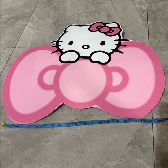 20”x20” Hello Kitty Cardboard Cutout - Picture 1 of 2